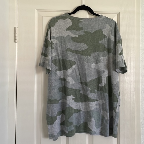 American Eagle Top - Picture 2 of 7